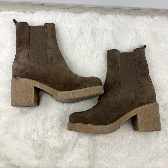 NEW LA CANADIENNE Zaine Waterproof Chelsea Boot Stone Oiled Suede Chunky Sz 5.5 - Picture 2 of 15